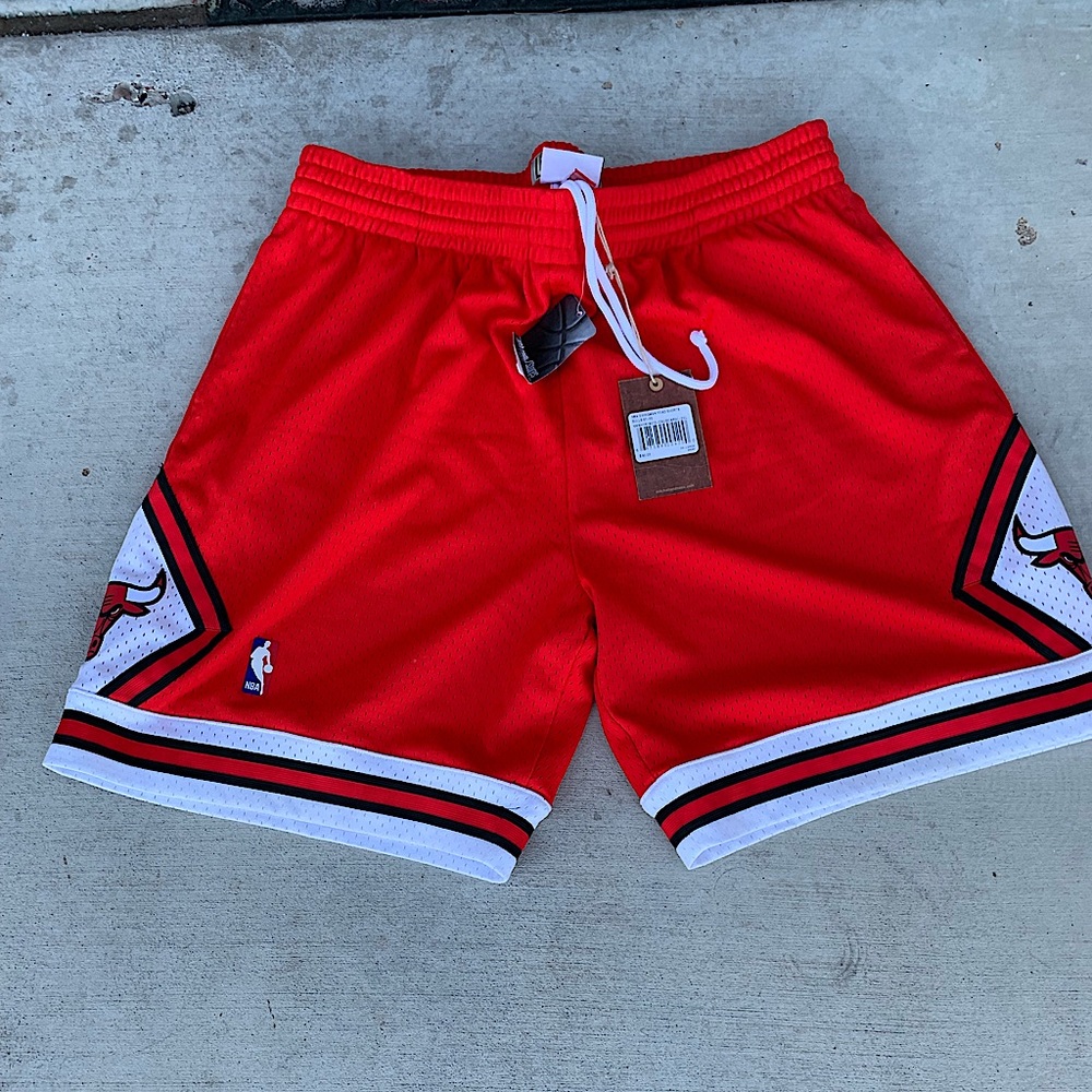 Chicago bulls shorts 2xl